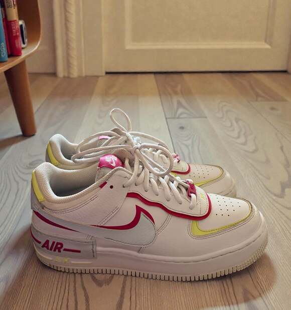 Women's Nike AF1 Shadow FQ8885-100 Size 9 Women's - Picture 3 of 6